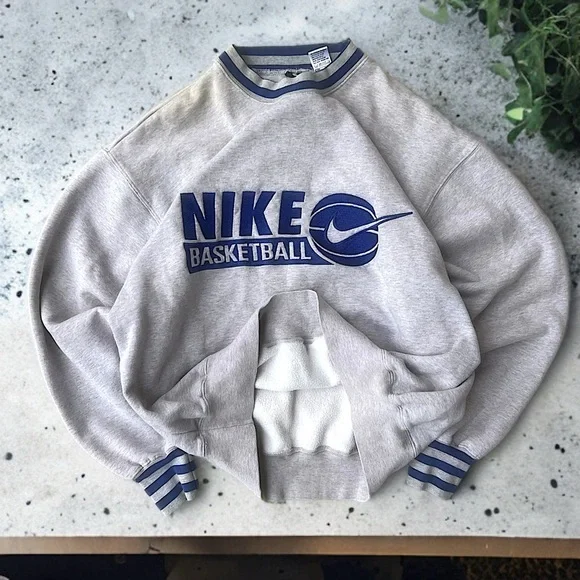 トップス 90s 00s NIKE BASKETBALL SWEATSHIRT Nike | Shirts | 9s Nike Basketball Black Tag Embroidered